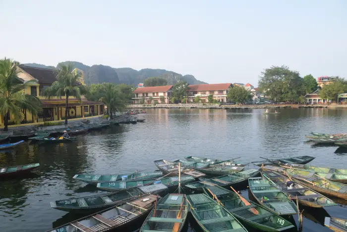 Tam Coc boat tours departure point